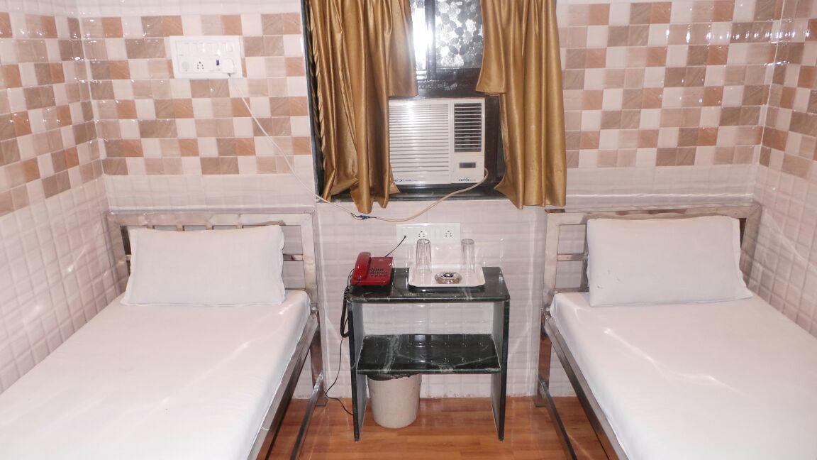 Hotel Shadab Palace Mumbai Kültér fotó